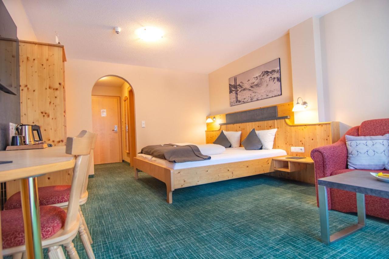 Hotel Garni Alpenhof イシュグル エクステリア 写真