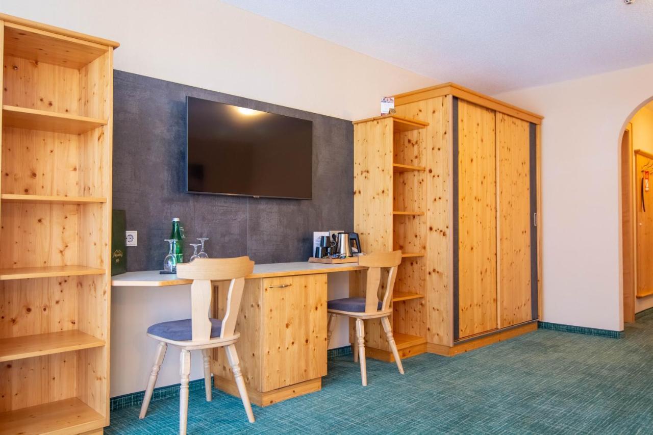 Hotel Garni Alpenhof イシュグル エクステリア 写真