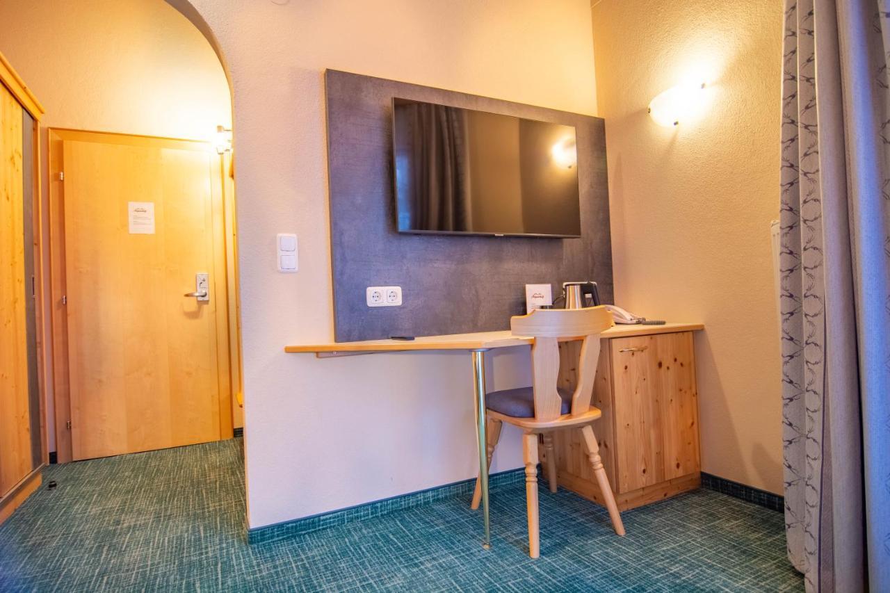 Hotel Garni Alpenhof イシュグル エクステリア 写真