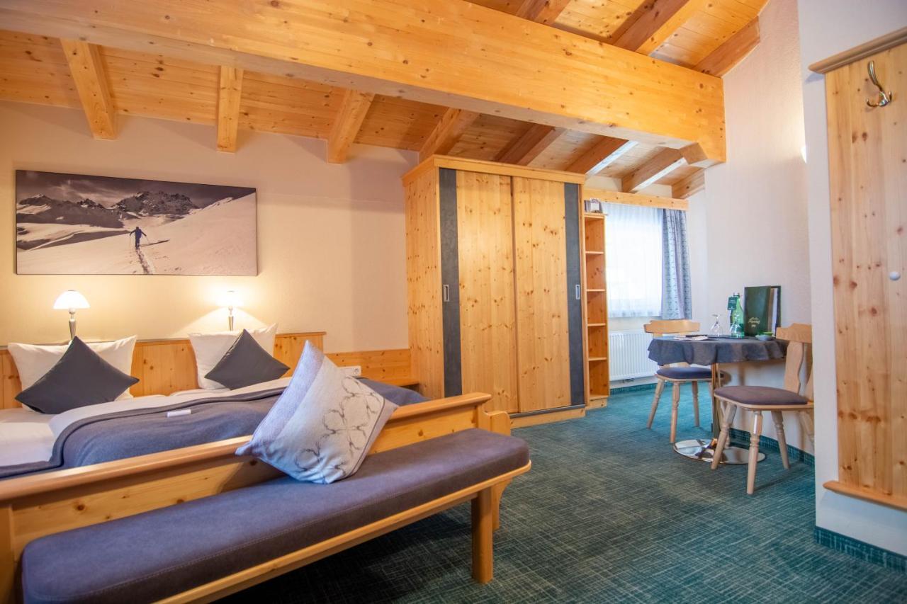Hotel Garni Alpenhof イシュグル エクステリア 写真